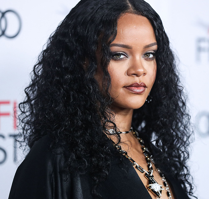 Vem aí? Rihanna deve lançar novo álbum durante apresentação do <I>Super Bowl</i>, diz revista