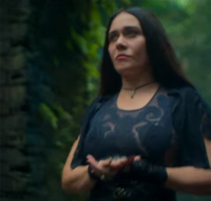 Alessandra Negrini brilha em <i>teaser</i> de segunda temporada de <i>Cidade Invisível</i>, assista!