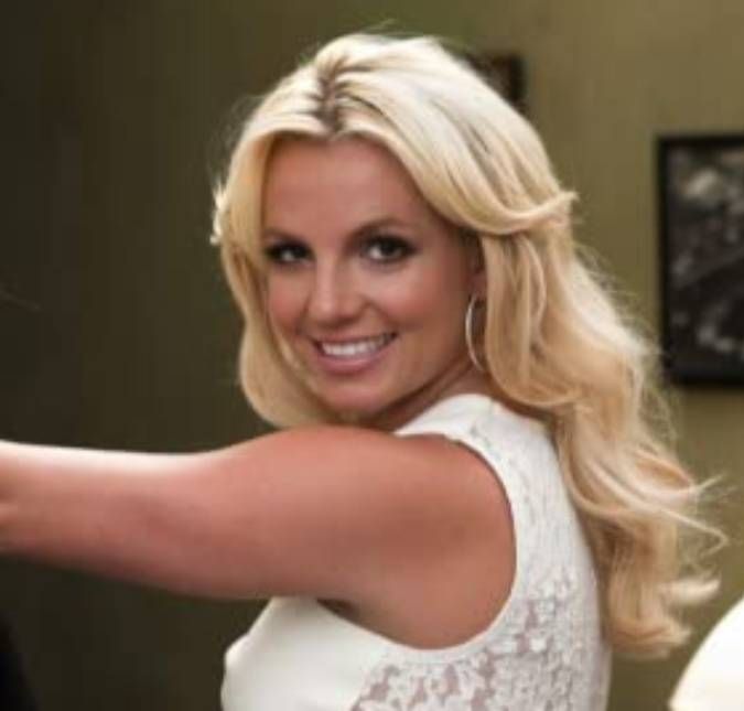 Marido de Britney Spears a defende após boatos de intervenção médica: Ela está no controle total Alguns fãs acharam as postagens mais recentes da cantora estranhas e se preocuparam