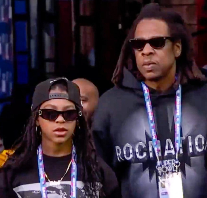 Blue Ivy está a cara da Beyoncé na final da <i>NFL</I>. Veja os famosos que estão esperando o <i>show</i> de Rihanna no <i>SuperBowl</i>