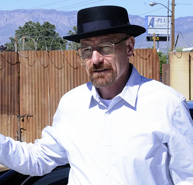 Cueca usada por Bryan Cranston em cena de <I>Breaking Bad</i> está sendo leiloada por 25 mil reais