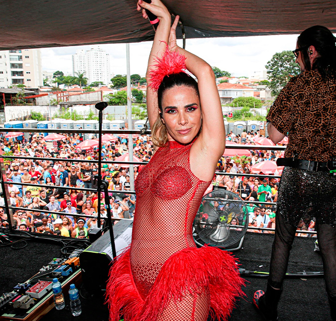 Polícia encerra bloquinho de Wanessa Camargo após constatar pneu careca e cantora dispara: <I>Foi um constrangimento para mim</i>
