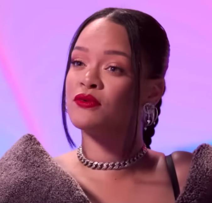 Fontes revelam que Rihanna surpreendeu todos os membros da produção com sua gravidez
