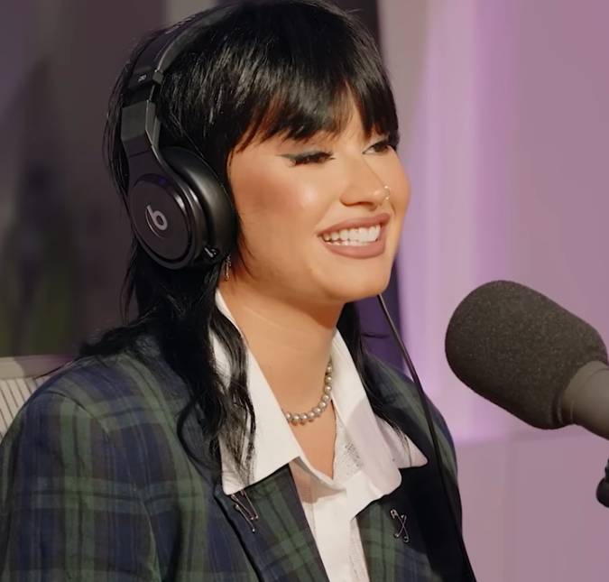 Demi Lovato anuncia data de lançamento de seu novo <i>single</i>, <i>Still Alive</i>