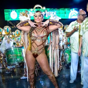 Viviane Araújo, Carla Diaz, Thelminha... Veja os famosos que ...