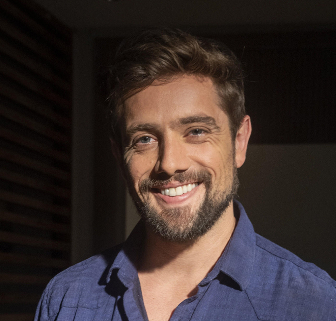 Rafael Cardoso recebe alta hospitalar após ser internado com celulite infecciosa