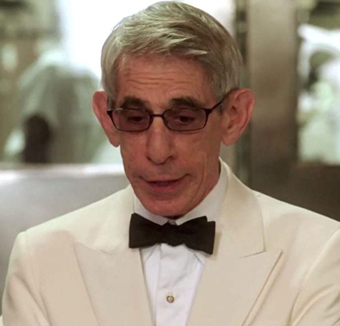 Segundo informações de de seu empresário, Eric Gardner, o ator Richard Belzer morreu  aos 78 anos de idade no dia 19 de fevereiro, em sua casa, na França. Já um escritor amigo de Richard, Bill Scheft, comentou ao The Hollywood Reporter que Belzer já tinha vários problemas de saúde, mas não deu mais detalhes sobre a causa da morte. Vale lembrar que Richard Belzer ficou conhecido por interpretar John Munch em vários dramas policias da NBC, como o Law & Order:  Unidade de Vítimas Especiais por quase duas décadas.