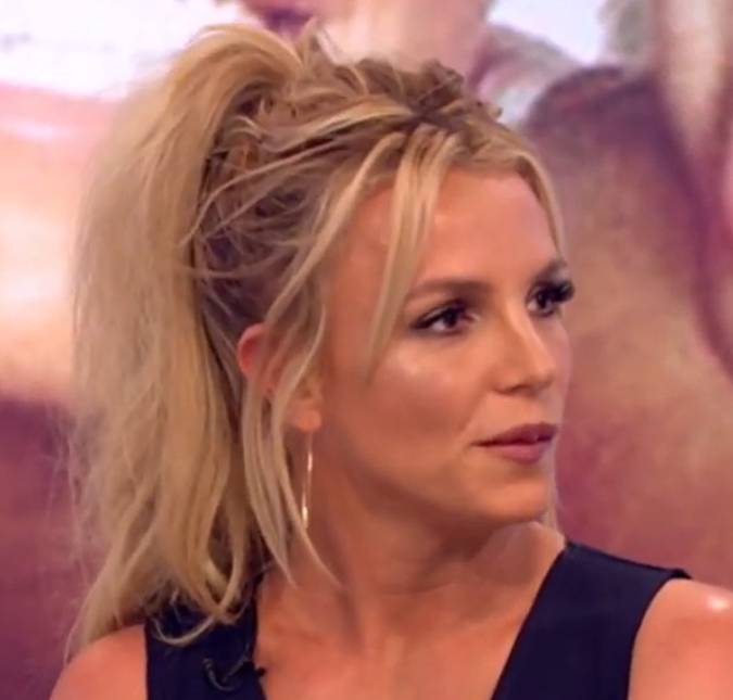 Britney Spears leva infração após seu cachorro fugir e morder idoso na rua