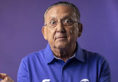 Galvão Bueno pode ter mansão leiloada para pagar dívida de mais de 20 milhões de reais, informa jornalista