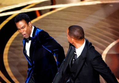 Tapa de Will Smith em Chris Rock não foi a primeira treta entre os comediantes. Veja como tudo começou e resultou na polêmica do <I>Oscar</i>