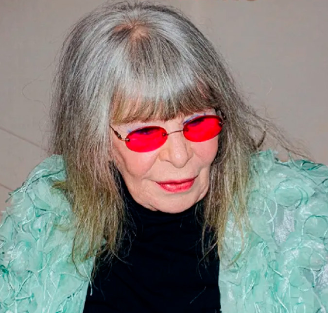 Rita Lee volta a ser internada e estado de saúde é delicado, diz colunista