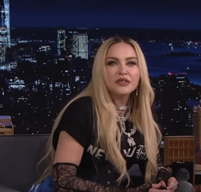 O amor está no ar! Madonna estaria namorando boxeador, diz <I>site</I>