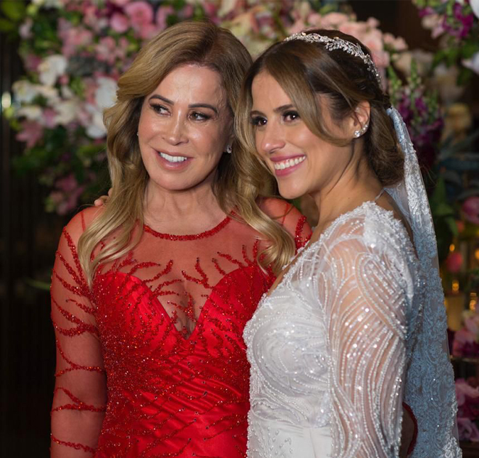 No Dia Internacional da Mulher, Camilla Camargo exalta força da mãe, Zilu: <i>- Uma leoa que faz de tudo pelos filhos</i>