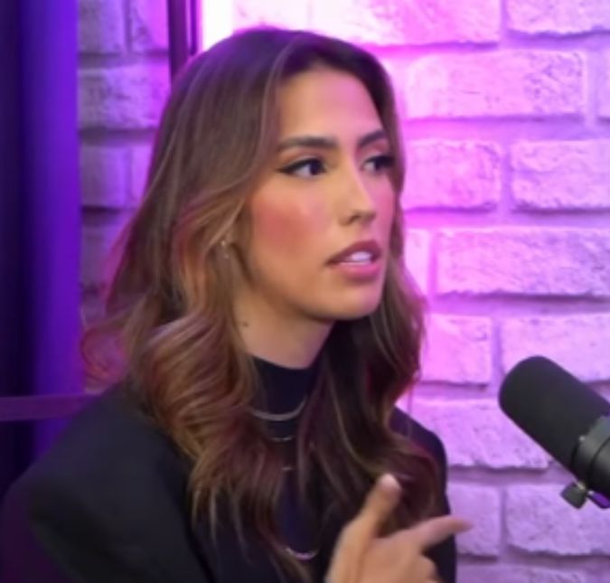 Gabi Brandt entrega planos para o Réveillon: Vou assistir aos fogos sentada no sofá. Não tenho energia emocional e carisma A influenciadora desabafou nas redes sociais e disse que o mês de dezembro foi desgastante para ela