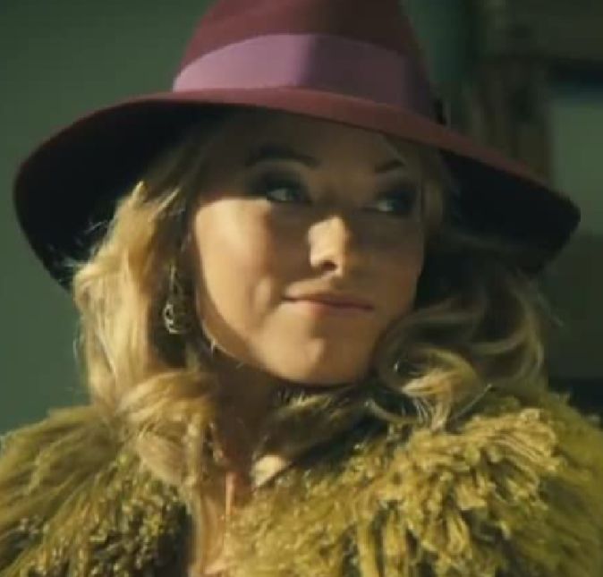 Ainda no mesmo ano Rush estreou nas telonas mundo afora. No filme, a estrela vive a também atriz Suzy Miller, ícone dos anos 60 e 70. A produção conta a história da rivalidade entre os pilotos de Fórmula 1 James Hunt e Niki Lauda. Wilde interpreta a esposa de Hunt. Ainda no mesmo ano Rush estreou nas telonas mundo afora. No filme, a estrela vive a também atriz Suzy Miller, ícone dos anos 60 e 70. A produção conta a história da rivalidade entre os pilotos de Fórmula 1 James Hunt e Niki Lauda. Wilde interpreta a esposa de Hunt.