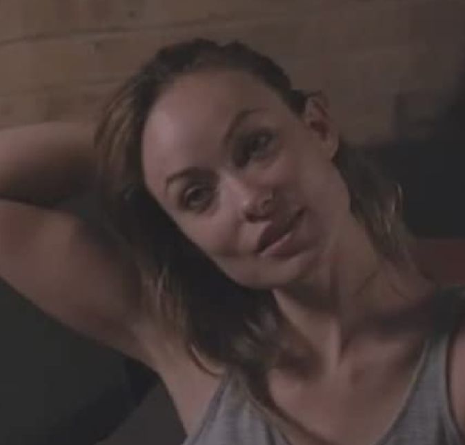 Neste longa de 2013, Olivia vive Kate. Um Brinde à Amizade fala de dois amigos que trabalham juntos e sentem que há um clima, mas o problema é que os dois namoram outras pessoas. Será que o romance rola? Neste longa de 2013, Olivia vive Kate. Um Brinde à Amizade fala de dois amigos que trabalham juntos e sentem que há um clima, mas o problema é que os dois namoram outras pessoas. Será que o romance rola?