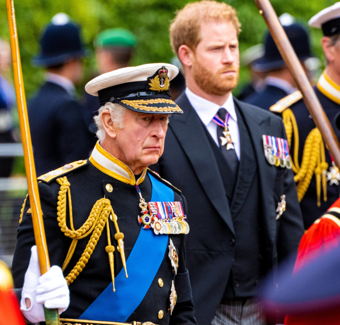 Em meio à polêmica, Rei Charles III decide títulos dos filhos de Príncipe Harry e Meghan Markle