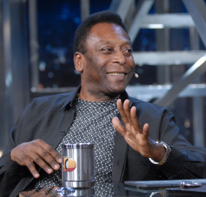 Viúva de Pelé teria aberto mão de ser a inventariante da herança do ex-jogador, diz colunista