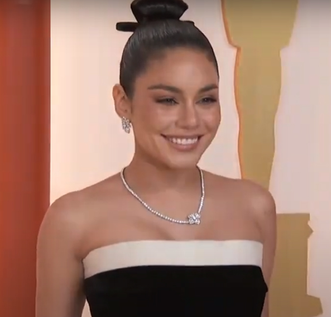 Vanessa Hudgens se encontra com o ex-namorado, Austin Butler, na festa pós-<i>Oscar</i>