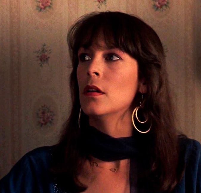 Entre as filmagens da sitcom, a artista encontrou um tempinho na agenda para fazer o clássico Meu Primeiro Amor, em 1991, interpretando Shelly DeVoto, a paixão do pai da personagem de Anna Chlumbky.