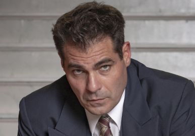 Thiago Lacerda retorna à TV como vilão em <i>Amor Perfeito</i>: <i>- O que impulsiona o Gaspar é uma ausência de filtros e éticas</i>