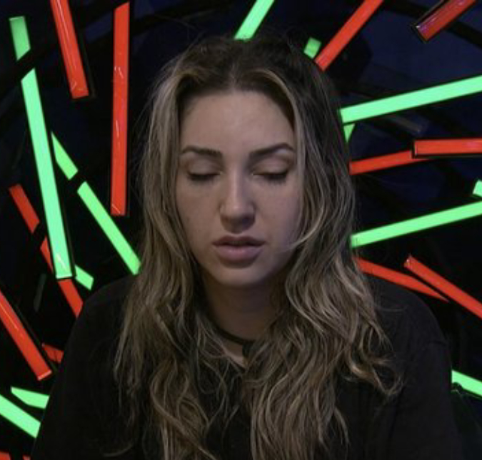 Após acusações, Amanda usa Raio-X do <i>BBB23</i> para falar sobre Cara de Sapato