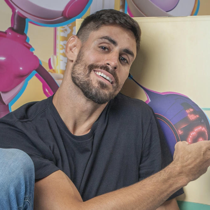 Cara de Sapato está nos Estados Unidos novamente; veja a decoração da casa do lutador!