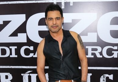 Voz de Zezé Di Camargo falha durante <I>show: Nunca vivi isso na minha vida</I>