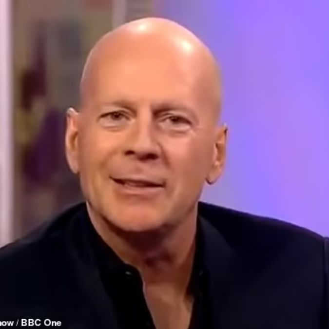 Bruce Willis renova votos de casamento com Emma Heming em cerimônia íntima