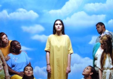 Saiba o que esperar do filme <i>Raquel 1:1</i>, já disponível nos cinemas