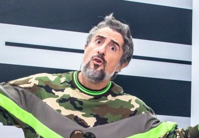 Em processo judicial, Marcos Mion terá que apresentar contrato com a <i>Record TV</i>, diz colunista