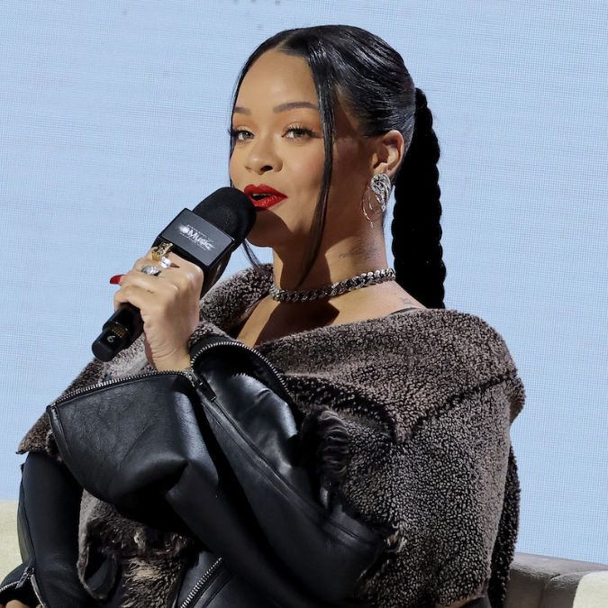 Casa de Rihanna é invadida por homem que queria pedir a cantora em casamento; entenda!