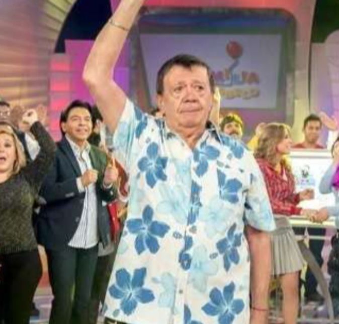 Xavier López, mais conhecido como Chabelo morreu no dia 25 de março aos 88 anos de idade. A notícia foi dada através de sua página oficial no Facebook. Além da morte do comediante ser revelada, seus familiares ainda contaram que ele morreu decorrente de problemas abdominais. Esta é uma manhã muito triste, Xavier López Chabelo, pai, irmão e marido deixou-nos súbita, causa de complicações abdominais.
Com a alma dilacerada e sabendo que muitas e muitas pessoas o amaram durante muitos anos e que sentirão a sua partida, pedimos que rezem pelo seu descanso e nos deem oportunidade de passar em paz o luto que embarga toda a nossa família, escreveram.