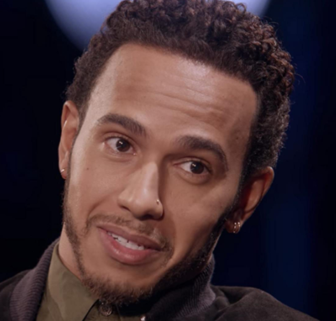 Lewis Hamilton deverá receber cinco milhões de reais em indenização por danos morais de Nelson Piquet