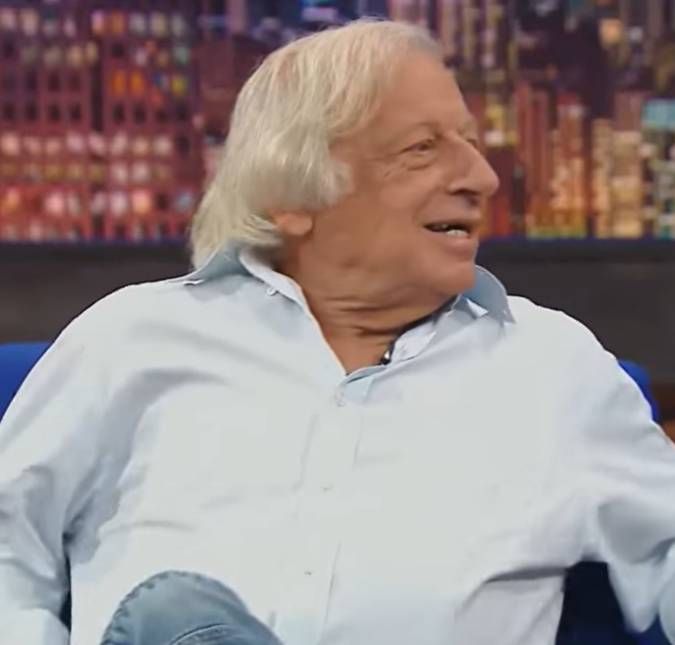 Na noite do dia 25 de março, o músico e humorista Juca Chaves morreu aos 84 anos de idade. O artista estava internado no hospital São Rafael, em Salvador, na Bahia. A morte da causa ainda não foi divulgada.