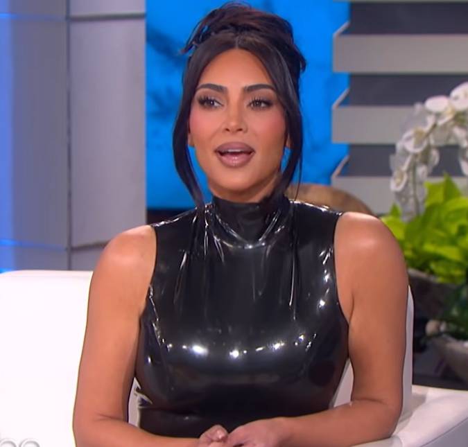 Kim Kardashian faz sessão de fotos usando fio-dental, confira!