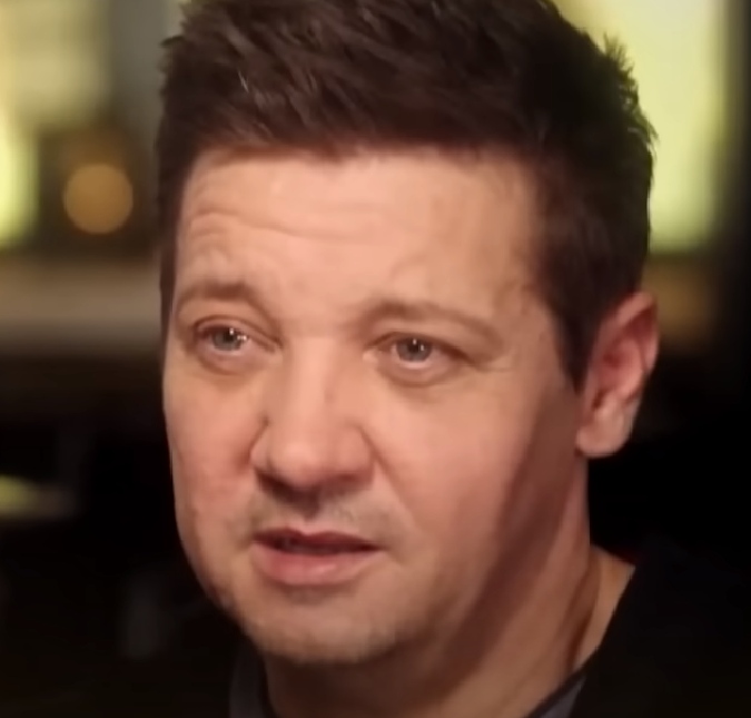 Em primeira entrevista sobre acidente, Jeremy Renner diz que faria tudo de novo para salvar a vida do sobrinho, confira