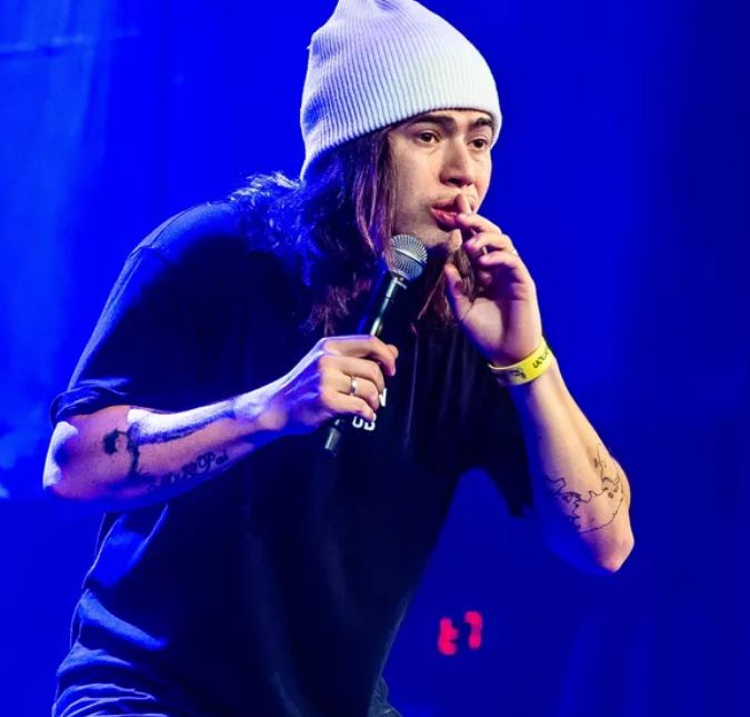 O comediante sofre de depressão e teria ligado para o Centro de Valorização da Vida, que previne suicídio