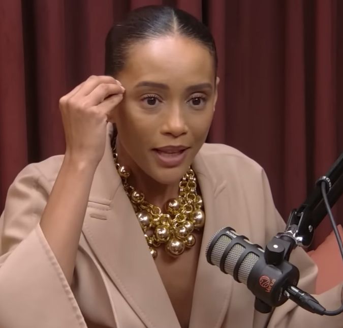 Taís Araújo relembra da pressão que sentiu por causa de cenas de nudez no começo da carreira Em entrevista, a jurada do The Masked Singer Brasil ainda contou que não fazia ideia de como estava sendo exposta em rede nacional