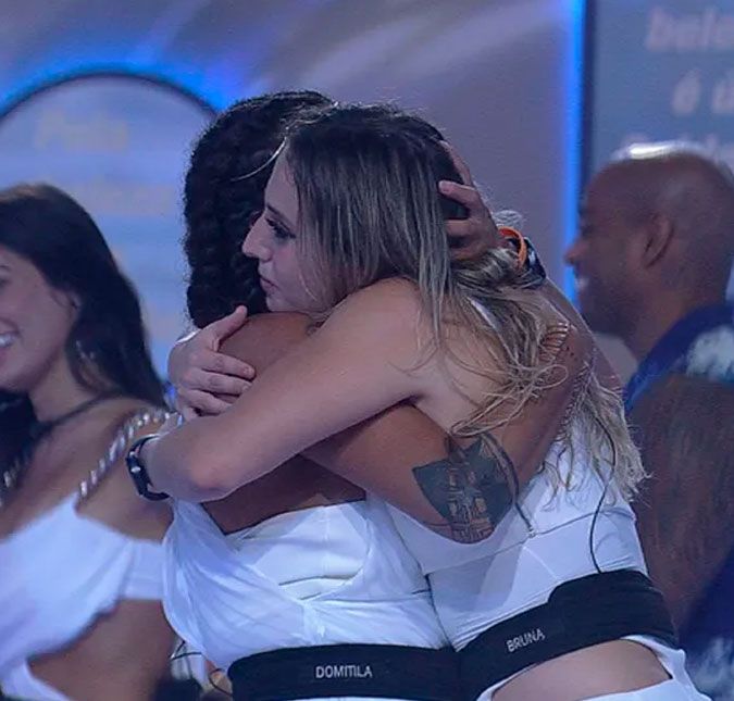 Madrugada do BBB23 conta com desabafo, reconciliação e pedido para ir ao paredão Os participantes estavam abalados com o jogo na madrugada deste sábado, dia 8