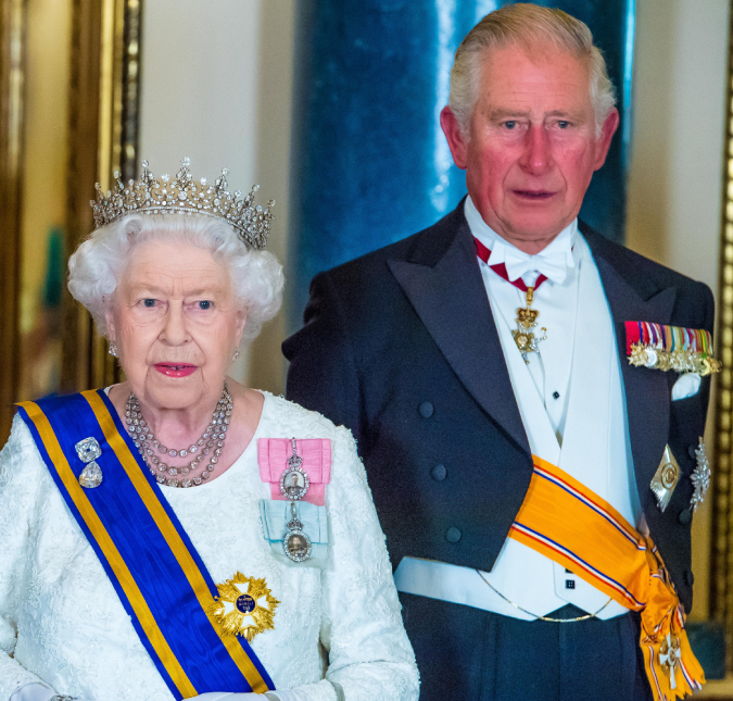 Rainha Elizabeth II teria usado cadeira de rodas durante o Jubileu de Platina