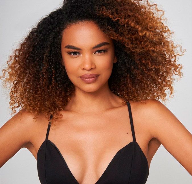 Ex-campeã do Dança dos Famosos, Lucy Ramos declara torcida para Juliana Alves: - Eu sei o quanto é difícil Em conversa com o ESTRELANDO, a atriz revela o que mudou no quadro desde sua participação