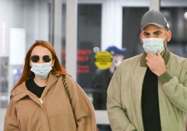 Após sete anos, Lindsay Lohan se reencontra com a família antes do nascimento do primeiro filho