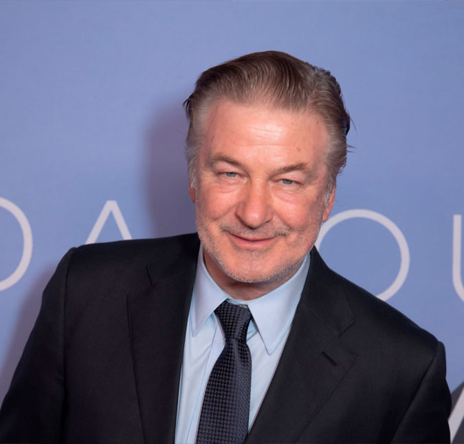 Alec Baldwin e sua esposa Hilaria celebram o 11º aniversário de casamento: <i>O que posso dizer? Estou apaixonado</i>