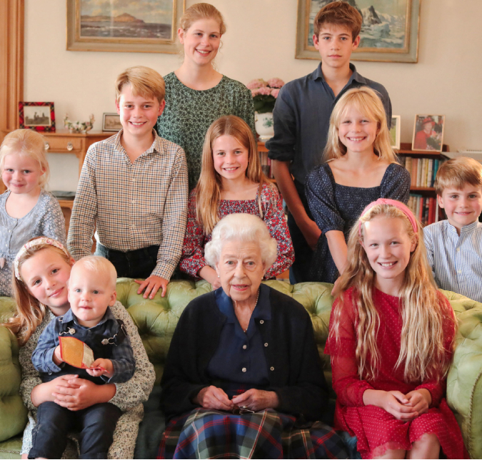 Príncipe William e Kate Middleton postam clique inédito de Rainha Elizabeth II para celebrar seu aniversário