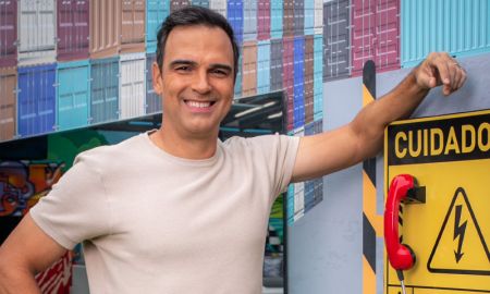 Tadeu Schmidt compartilha clique após ser parado em <i>blitz</i> da Lei Seca no Rio de Janeiro