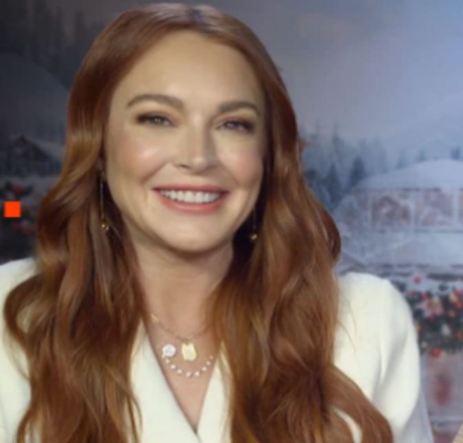 Lindsay Lohan se envolveu em mais uma polêmica. Ela e o irmão, Michael Jr., estão sendo acusados de copiar a ideia um aplicativo de comércio de roupas online, criado pela ex-sócia, Fima Potik, que está pedindo quase 150 milhões de reais pelo crime. A atriz, Michael e Fima eram sócios da empresa Spotted Friend em 2013. Além disso, de acordo com o site Page Six, os irmãos Lohan não poderão trabalhar mais no projeto enquanto a justiça estuda o caso. - O aplicativo Vigme [nome do aplicativo] é quase idêntico em design e layout do aplicativo da Spotted Friend, afirmou a ex-sócia.