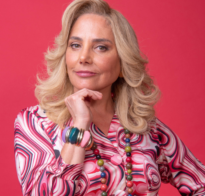 Heloísa Périssé dá detalhes de como encarnou Tião na nova temporada de <i>Cine Holliúdy: Busquei uma voz mais rouca</i>