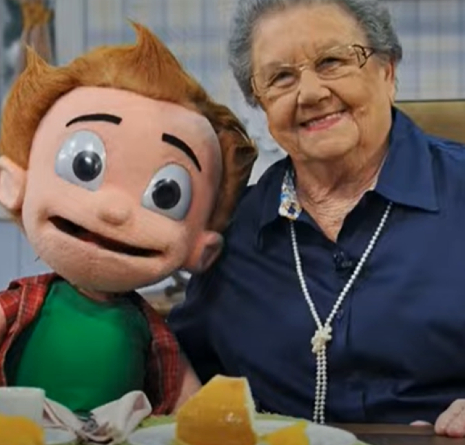 Anderson Clayton, o Guinho do programa da Palmirinha, revela pedido da apresentadora e se emociona com carta aberta O intérprete do boneco se emocionou ao dizer adeus à amiga, que morreu na manhã deste domingo, dia 7