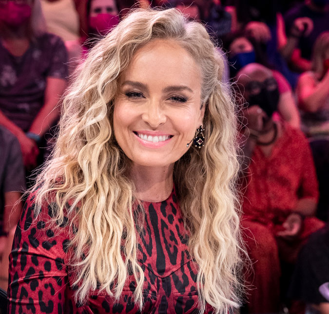 Angélica gera polêmica ao sugerir vibrador como presente de Dia das Mães e Fafá de Belém reage: <i>Presentaço!</i>